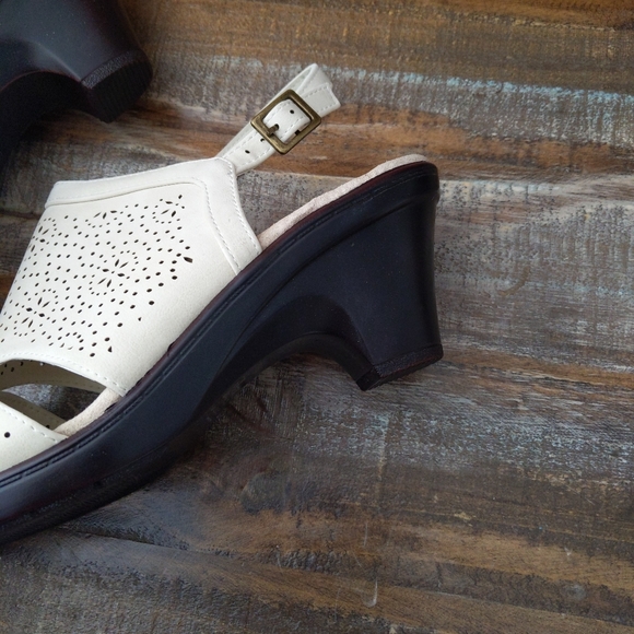 🆕🌿EASY COMFORT STREET SANDALS🌿 - Picture 9 of 9